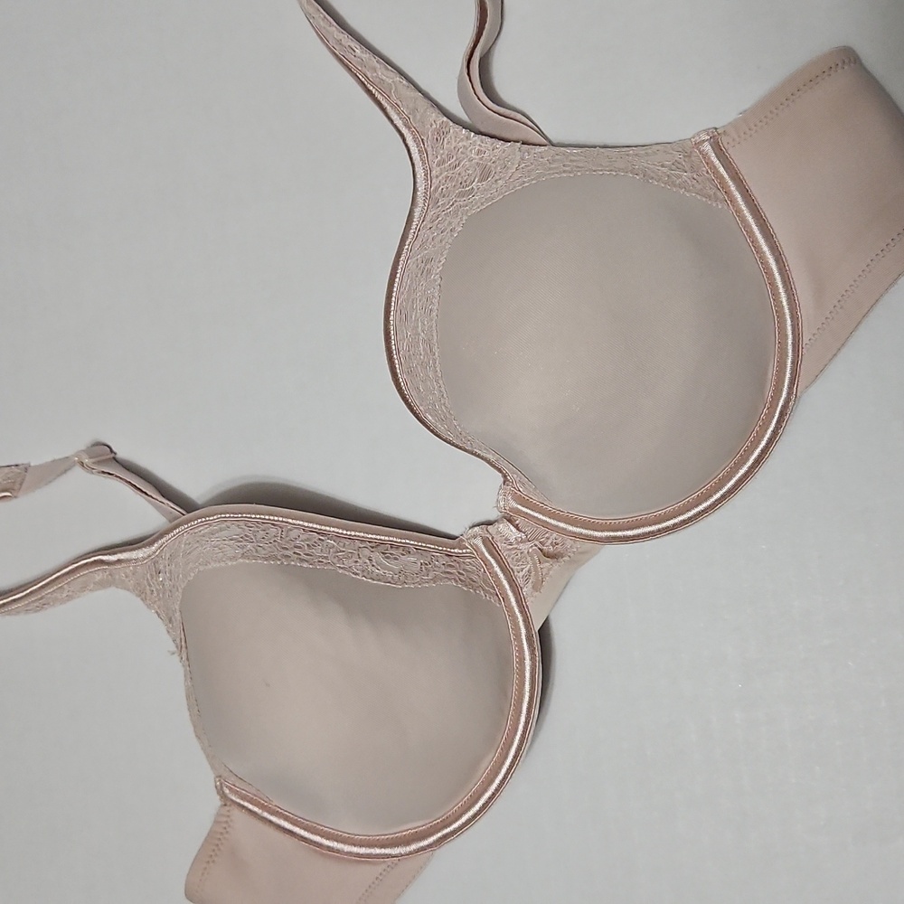 Vanity Fair Elegant Intimates Underwire Pink Bra Size 36B